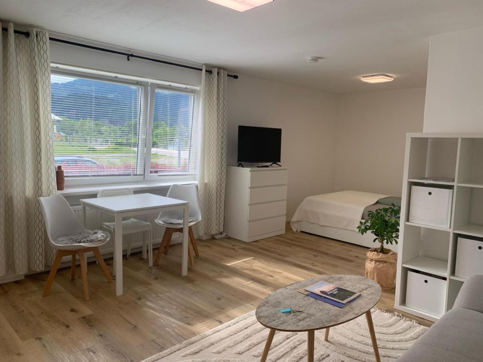 Schoene 1-Zimmer Wohnung Am Bahnhof 2 Parkplaetze Sonthofen Kültér fotó